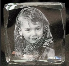 Нанесение портрета на стеклянную пластину